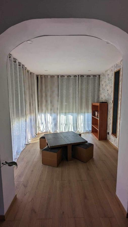 Charmante Maison Individuelle A ลิโมว์ ภายนอก รูปภาพ